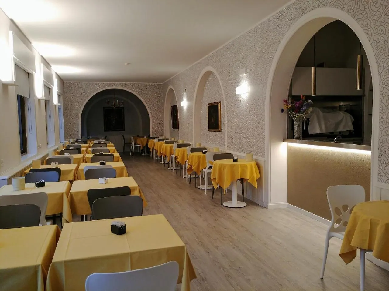 Hotel Vittoria Genoa 3*,