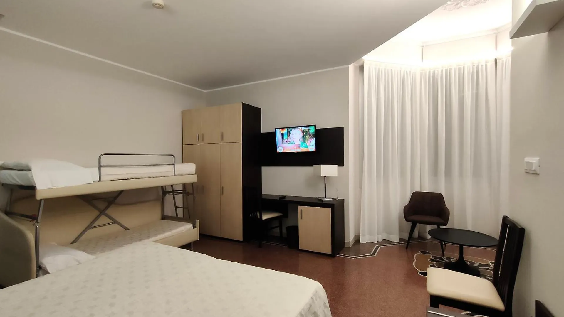 Hotel Vittoria Genua 3*,  Italië